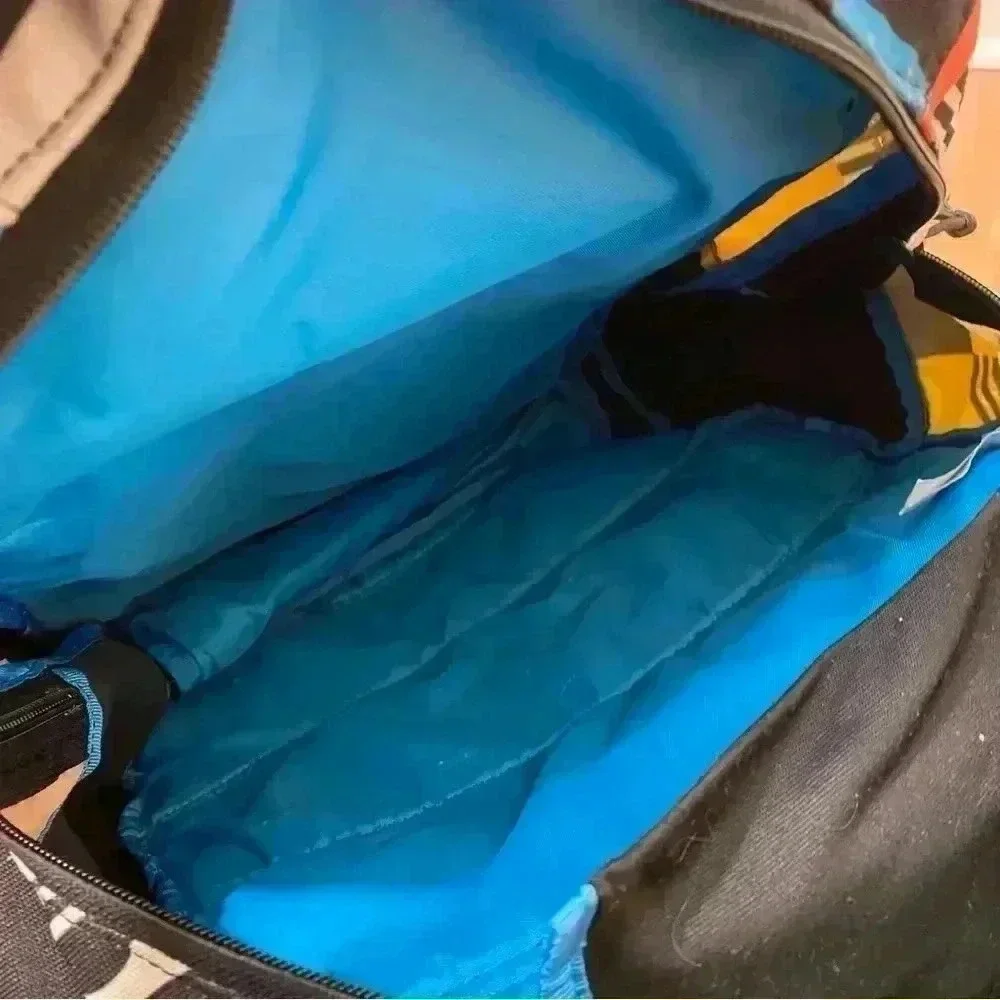 Quicksilver back pack surf skate